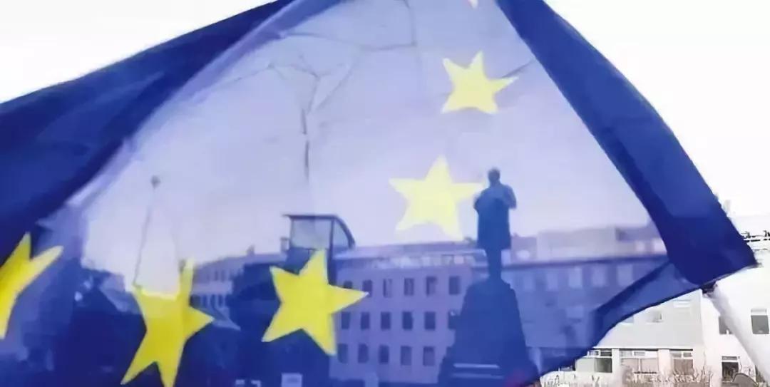 护照过期英国签证没过期,护照过期如何保留签证信息呢