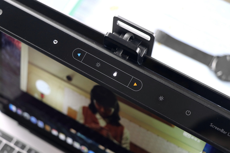 晚上看电脑觉得不舒服，试试这款