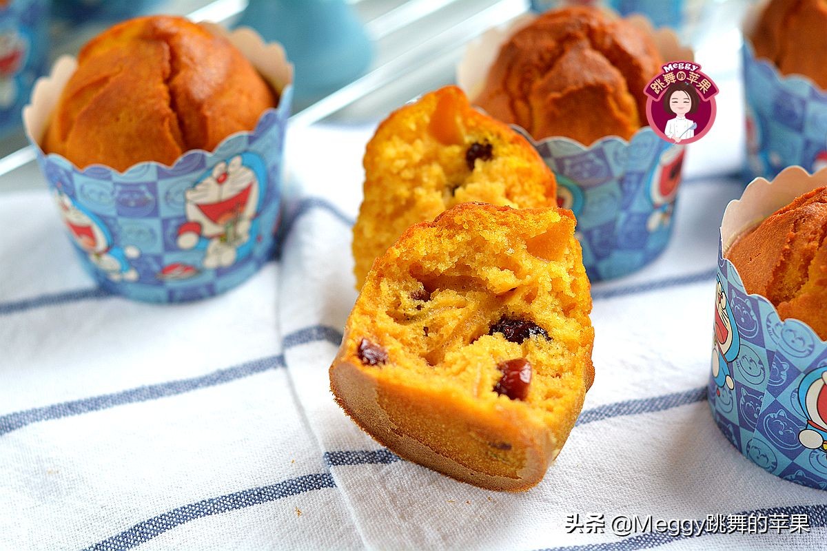 用10个鸡蛋做蛋糕不需要烤箱,如何用2个鸡蛋做蛋糕不需要牛奶