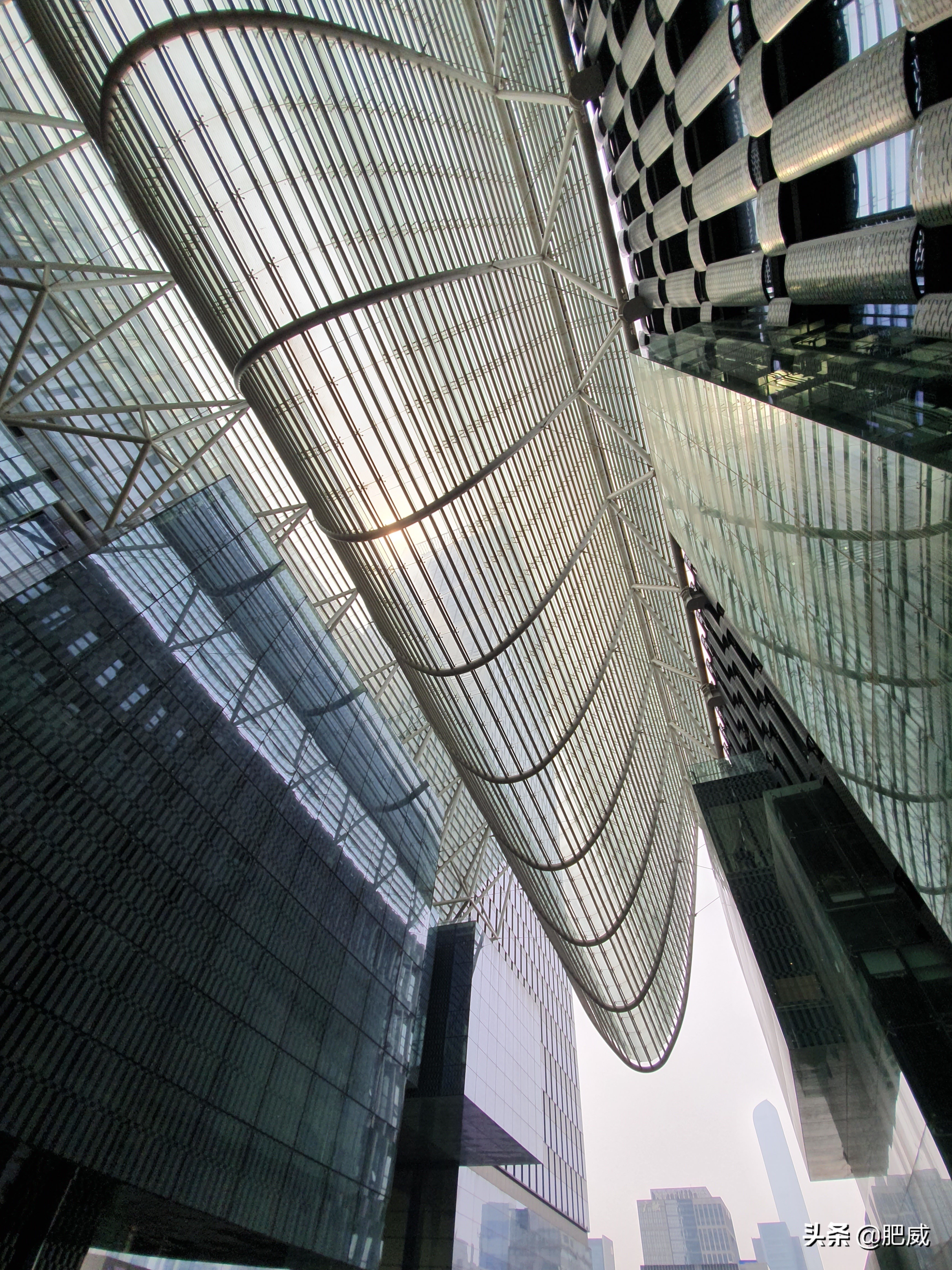 三星galaxys10对比三星galaxys10,三星galaxys10+测评王者荣耀