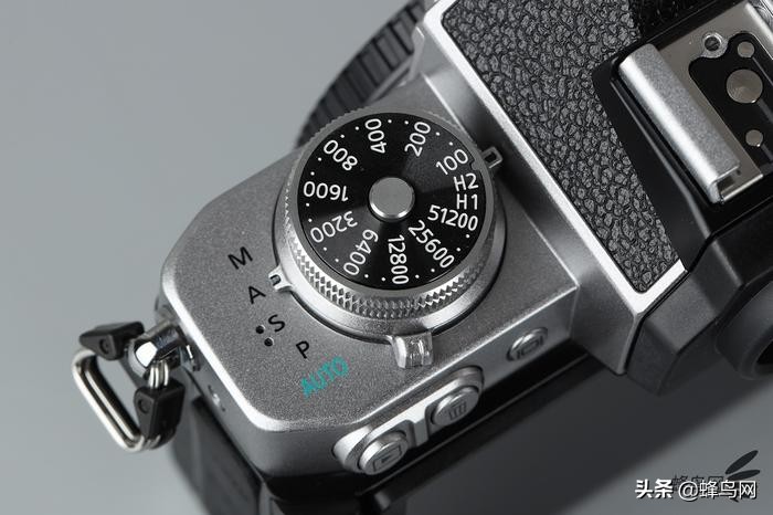 复古相机新选择尼康zfc上手体验,尼康fm2顶级功能