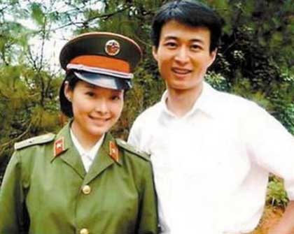 效法伏明霞嫁大20富商,老公曾和袁立同居12年,张怡宁如今怎样?