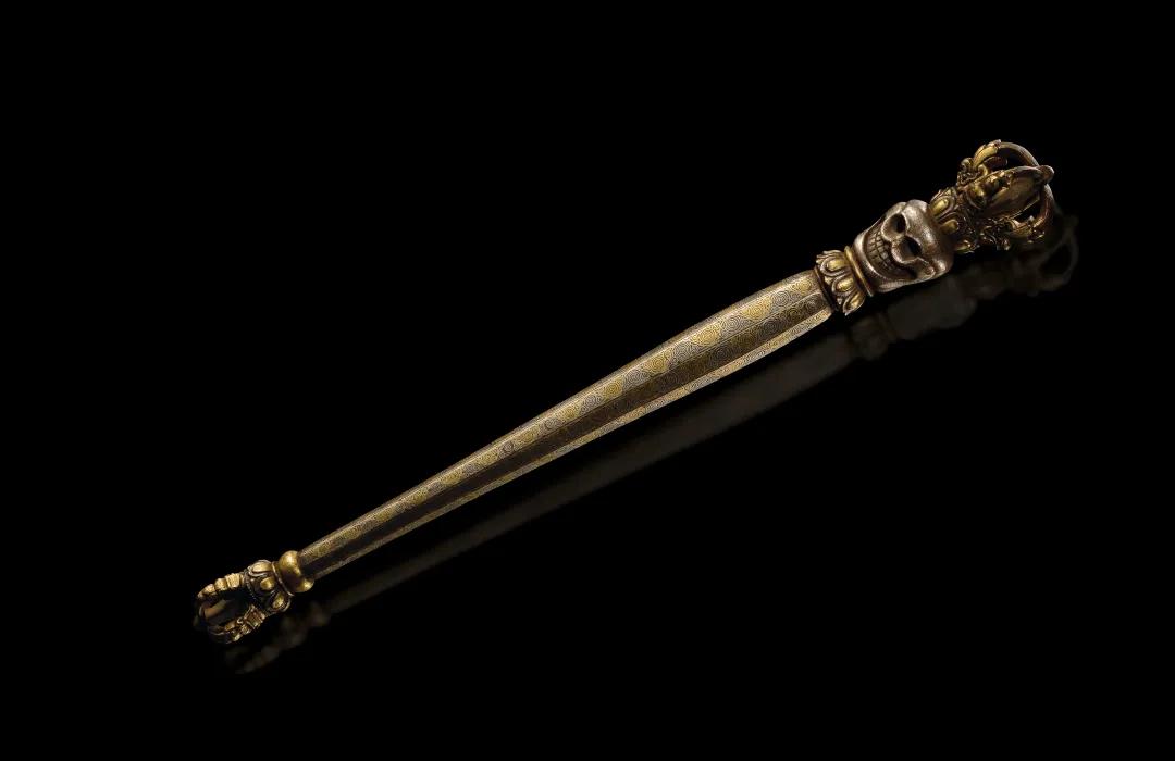 *藏西**15-16世纪铁鋄金银骷髅棒