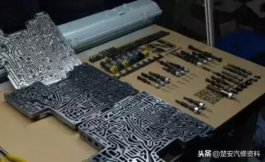 变速箱油混合使用会损坏变速箱吗,变速箱油放多少对变速箱有影响