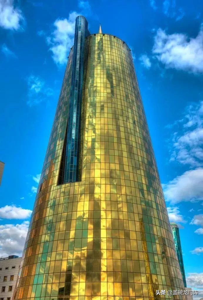 *疆新**往西，这片神奇的处女地，去一次相当环游大半个世界！