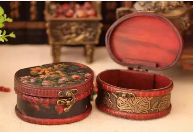 古人真的像电视剧里一样端庄吗,古代的化妆包