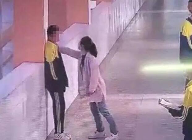 青少年自杀问题日益突出,家长们应该做些什么?