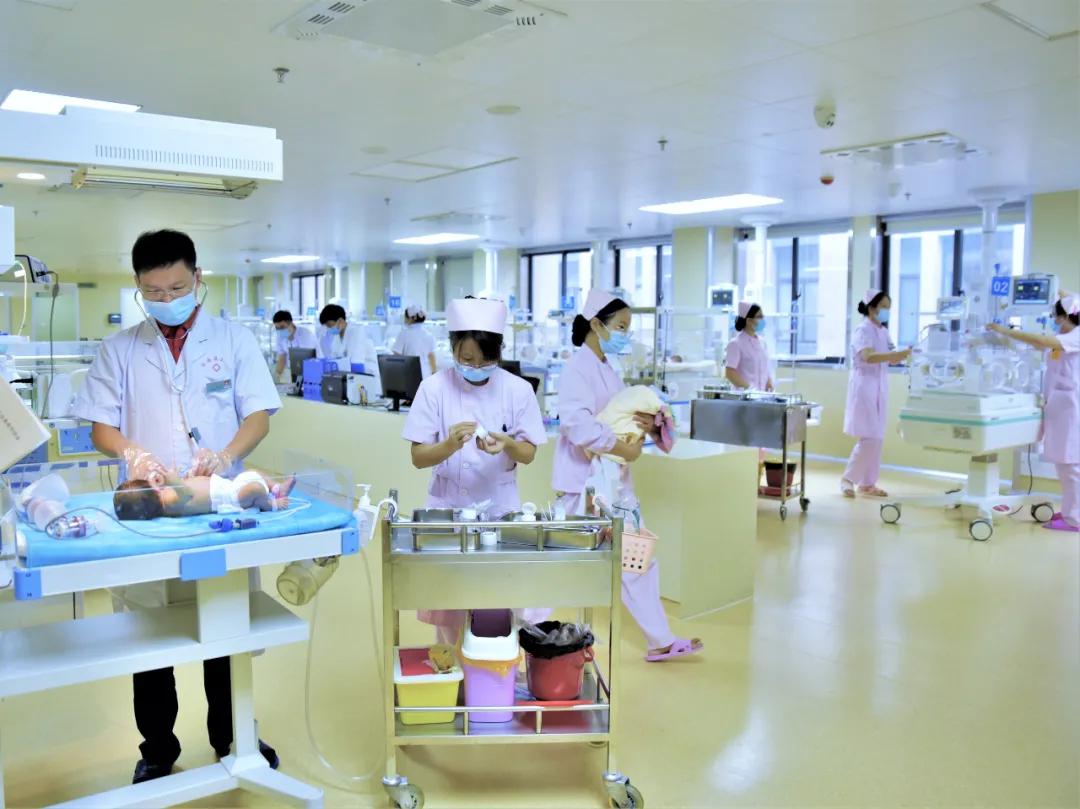 关爱新生呵护未来——记安溪县医院新生儿科独立开科满月