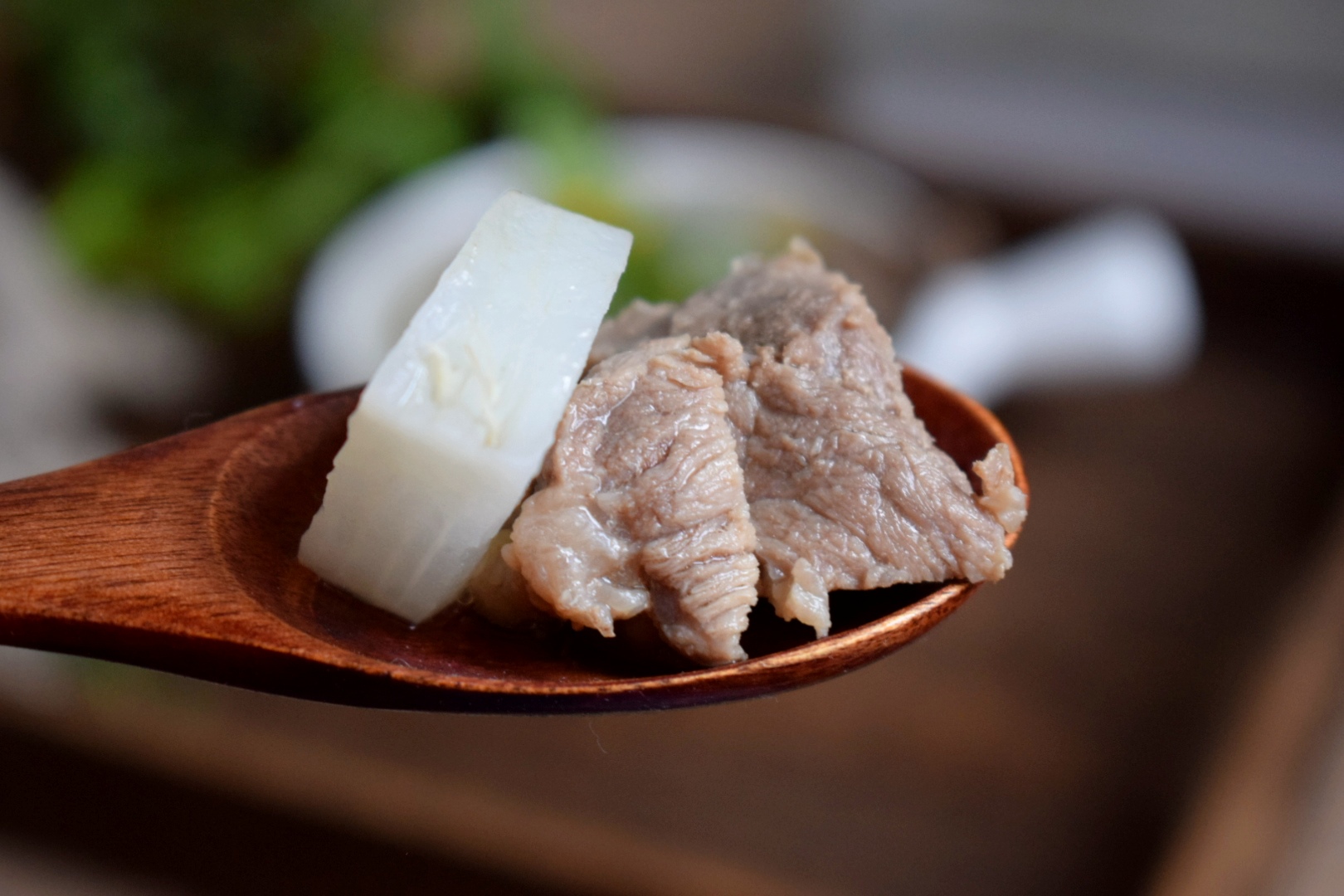 要炖出营养美味的牛肉汤，掌握这几小个技巧，牛肉也能好吃不塞牙