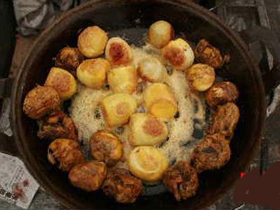 毛蛋和鸡蛋哪个更有营养,煮鸡蛋和毛蛋营养价值的区别