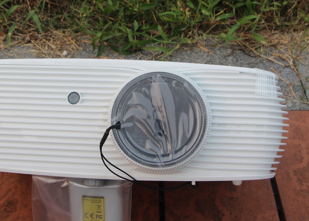 实用才是大面子,100吋无屏电视来啦-AcerH5382BD投影机测评