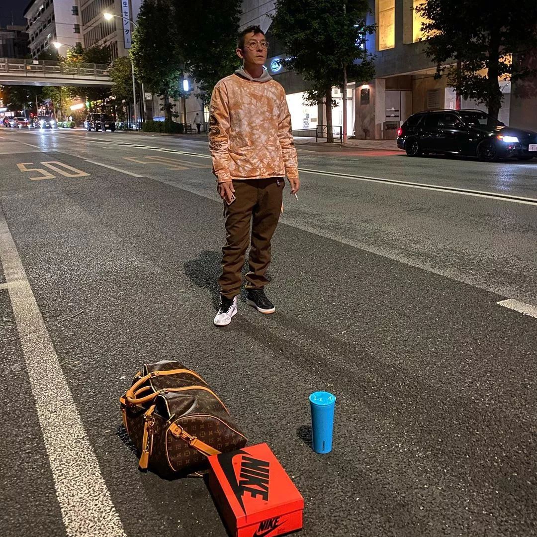 陈冠希上脚蓝丝绸,陈冠希上脚粉丝绸