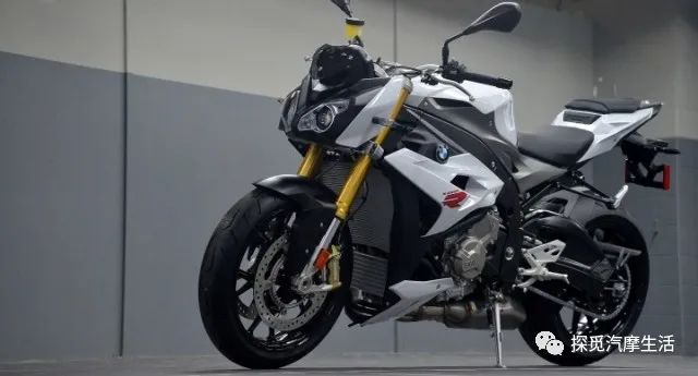 宝马s1000rr车评,聊聊宝马最吸引你的一点