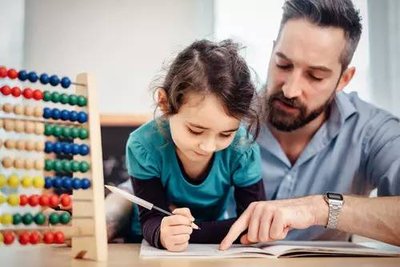 家长和孩子聊天十大问题,和女生聊天怎么老是把天聊死