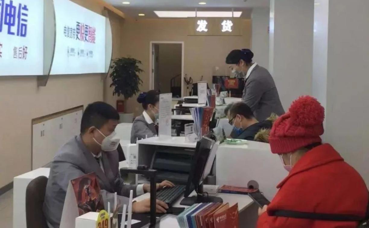 抗击新型肺炎第一线视频,武汉应对新型冠状病毒感染的肺炎