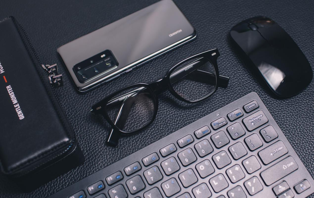 时尚之下科技同样出众,时尚与科技融合的眼镜