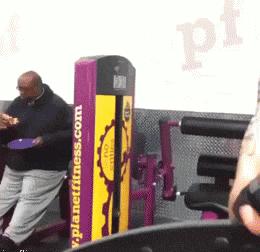 搞笑打电话说尴尬的私事,假装打电话幽默搞笑段子