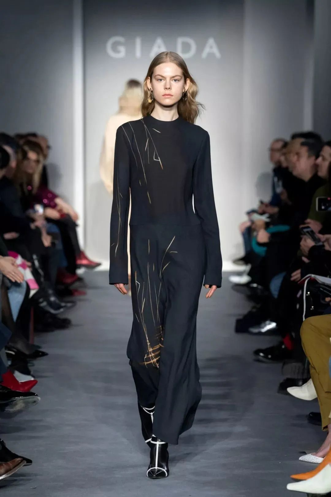 47岁董卿最惊艳的穿衣,董卿日常穿搭