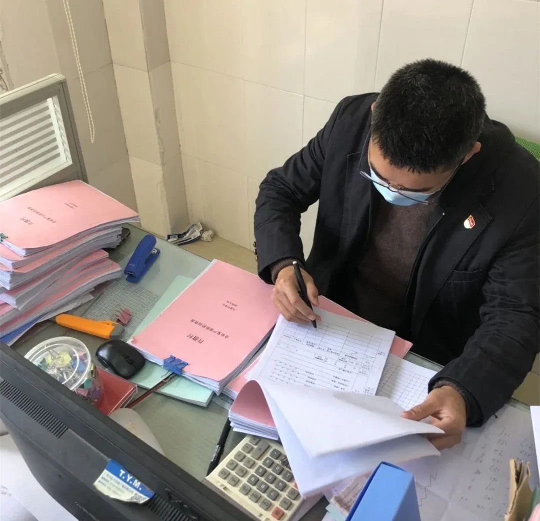 检察干警战疫,战疫一线检察干警冲在前