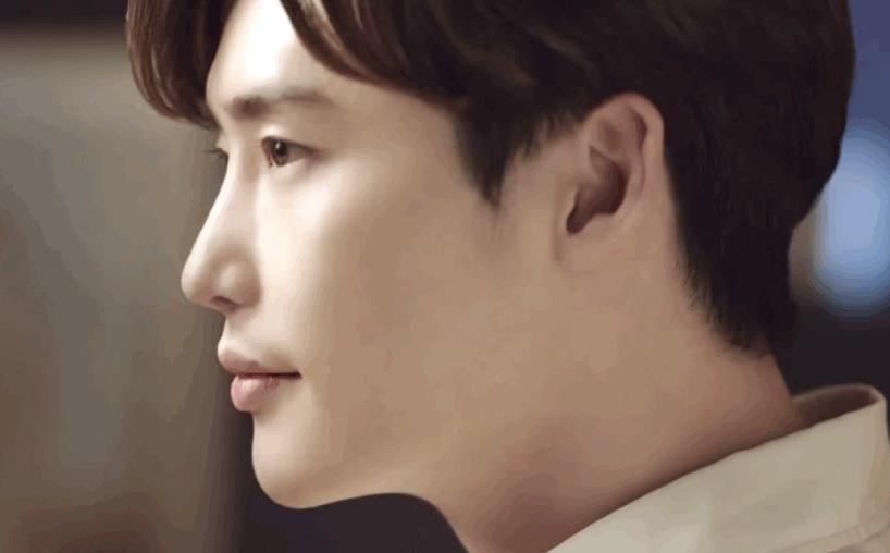 最近男明星代言护肤品,明星代言化妆品为什么不抹脸上