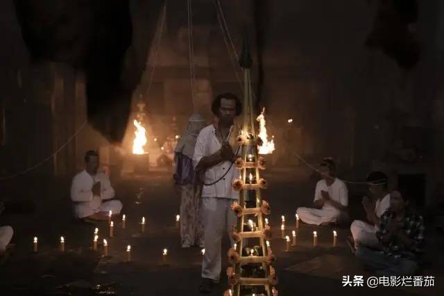 这部吓哭翻译组的电影，凭什么击败《黑寡妇》，夺取泰国票房冠军