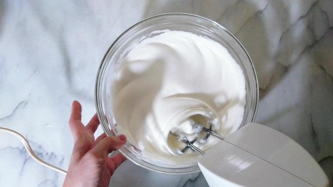 做蛋糕为什么会回缩严重,电饭锅蛋糕回缩的原因及解决方法