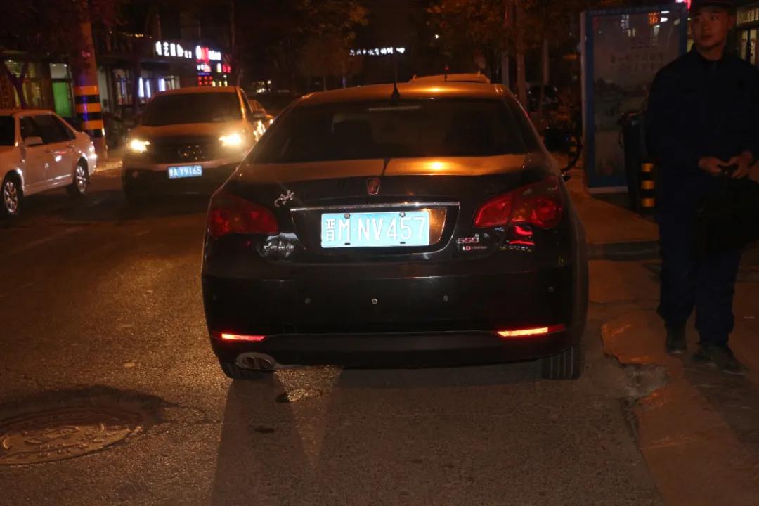 占用消防通道的车主应该怎么处罚,占用消防通道的私家车被拖走