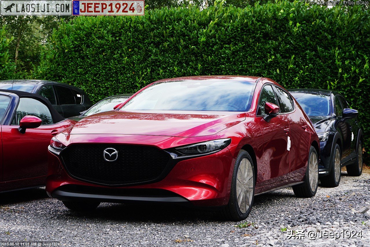欧洲4S店实拍系列之Mazda,1---马3，我眼里最帅的两厢车