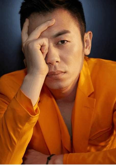 朱亚文低音炮圈粉,朱亚文低音炮霸气撩人