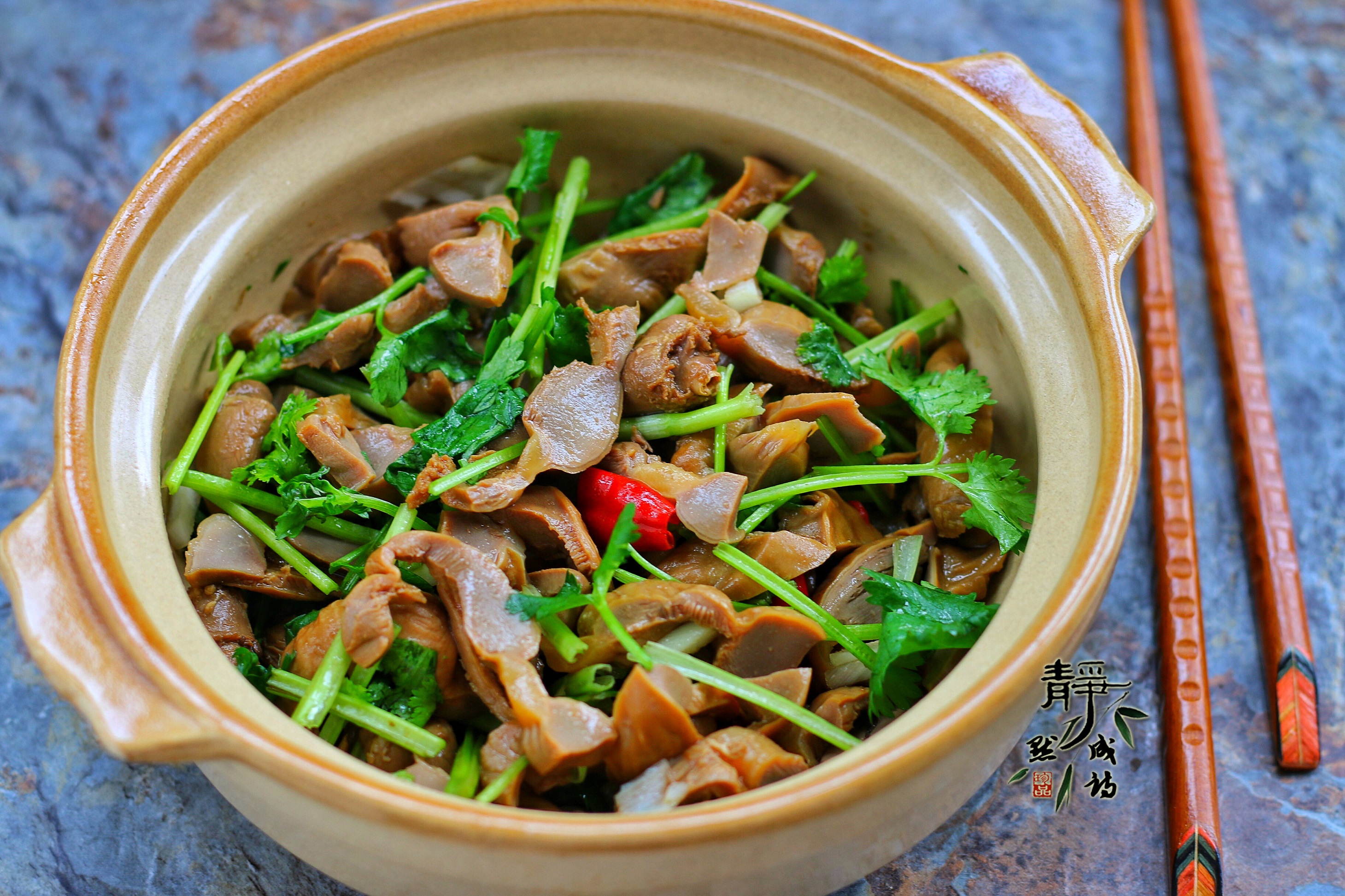 过年吃的凉拌菜和炒热菜推荐几个,不论春夏秋冬都可以吃的凉菜