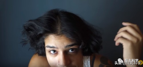 研究秃头30年后,日本老教授用复读机的方式解答脱发问题