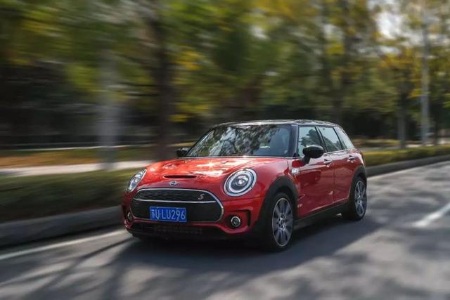 灵巧好开的车,中年女性宝马mini