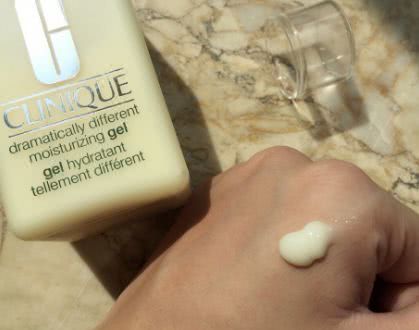 倩碧卓越清爽啫喱和黄油的区别,倩碧无油版和透明黄油测评