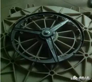 西门子洗衣机水封轴承多少钱,滚筒洗衣机换轴承水封全过程