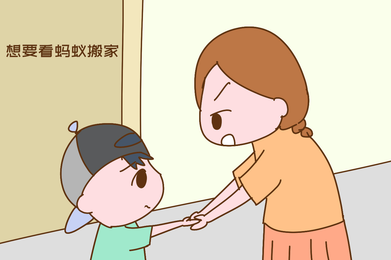 “怕脏的父母，养不出聪明的孩子”，背后原因家长要知道