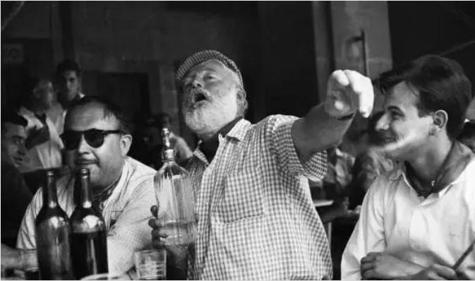 海明威喝最烈的酒完整,海明威硬汉派