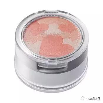 日系女生腮红妆容,韩系清透感妆容用什么颜色的腮红