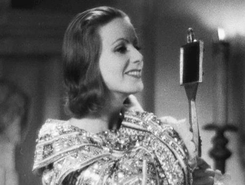 葛丽泰嘉宝有着“二十世纪的蒙娜丽莎”称号,她的脸总让人看不够