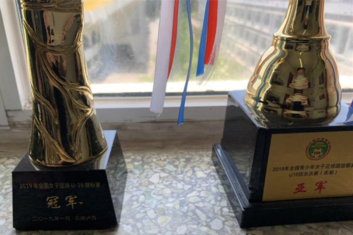 濂宠冻閫夋潗浜烘暟瀵规瘮,濂宠冻闈掕閫夋潗