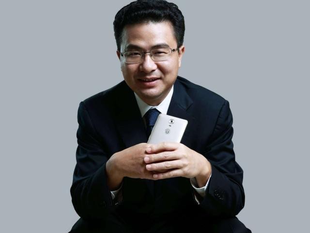 金立创始人玩什么牌输7亿,一把牌输7亿至今下落不明