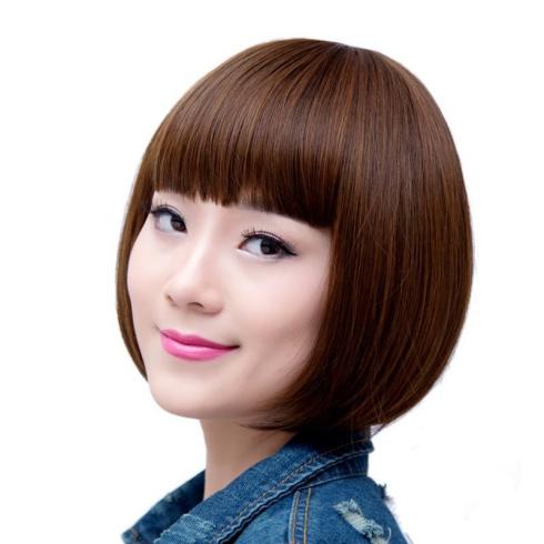 没见过世面的女生表现,面老女生适合什么发型