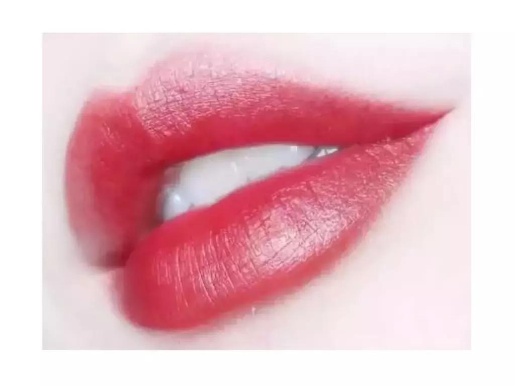 最简单的口红涂法无白胶,所有口红都适用的口红涂法