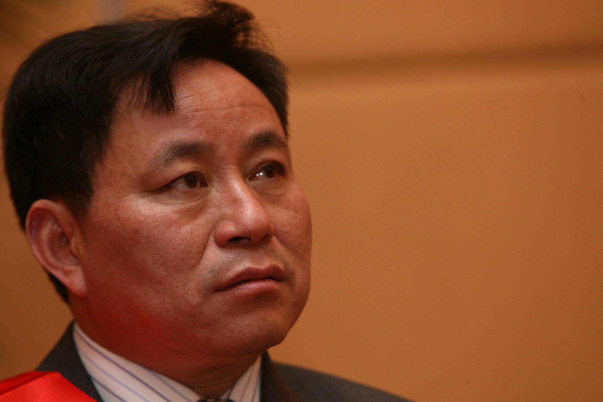 宁波首富申请破产重组,他靠3万元发家坐拥4000家公司