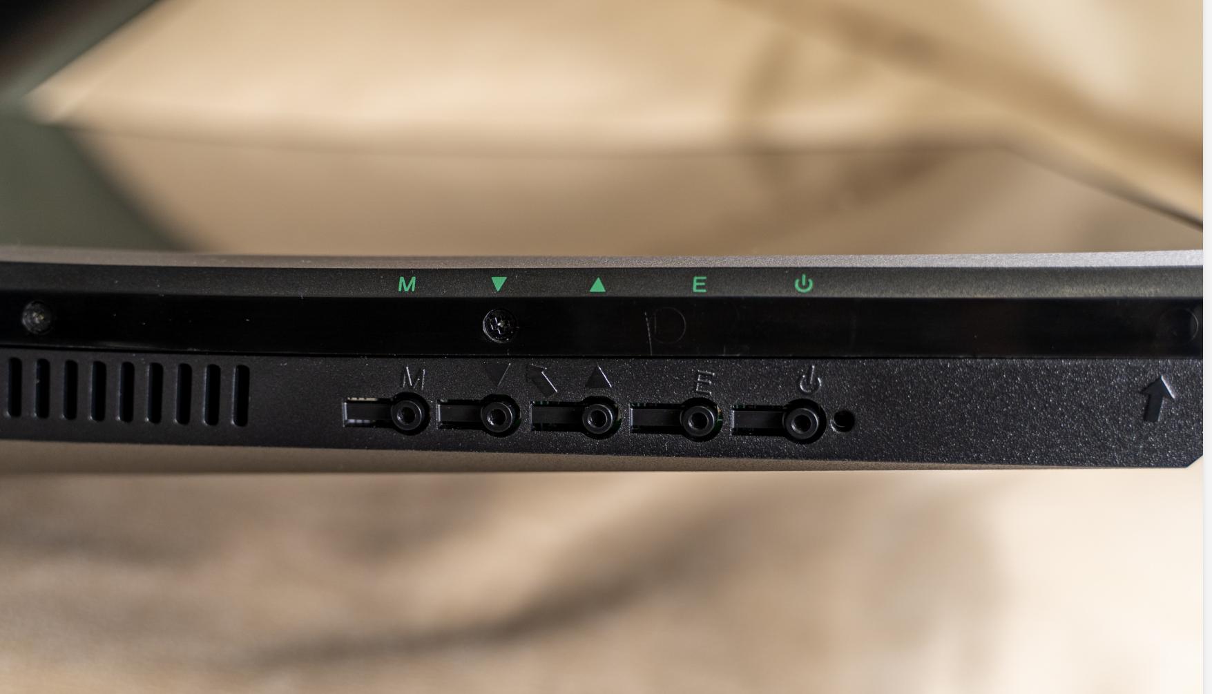 泰坦军团titanarmyp24h3g23.6英寸,一台iphone12的钱可以买什么