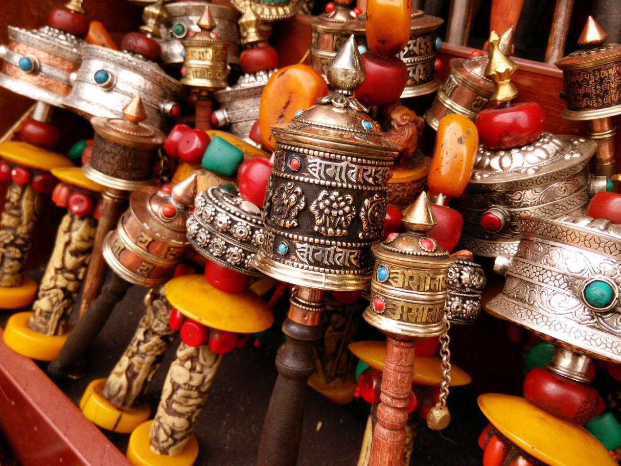 香格里拉最大的转经筒讲解,拉萨超级大的转经筒在哪