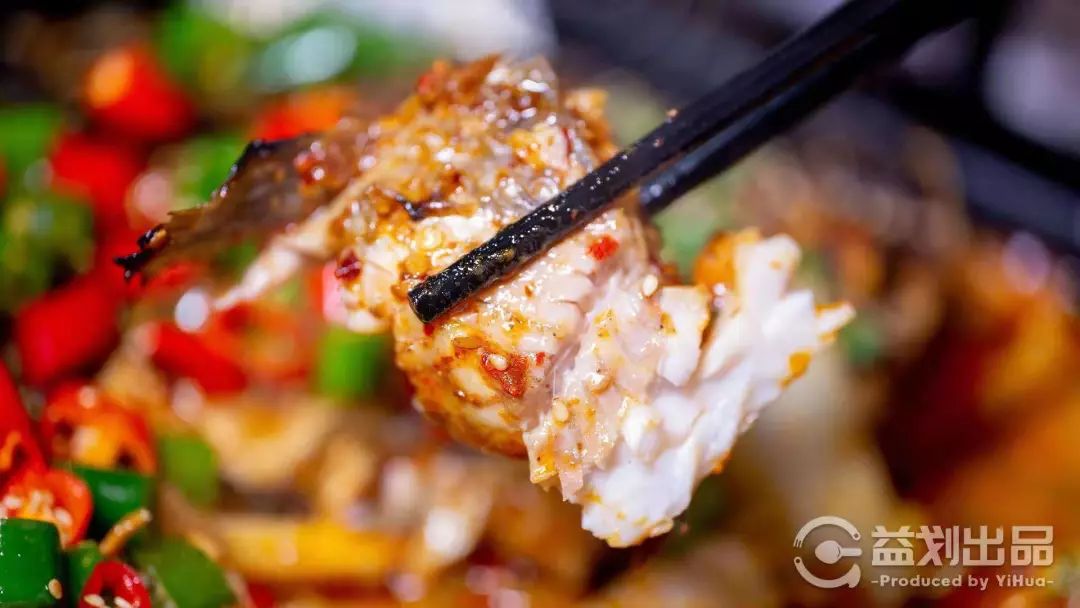 原汁原味炭火烤肉,炭火烤鱼味道最好