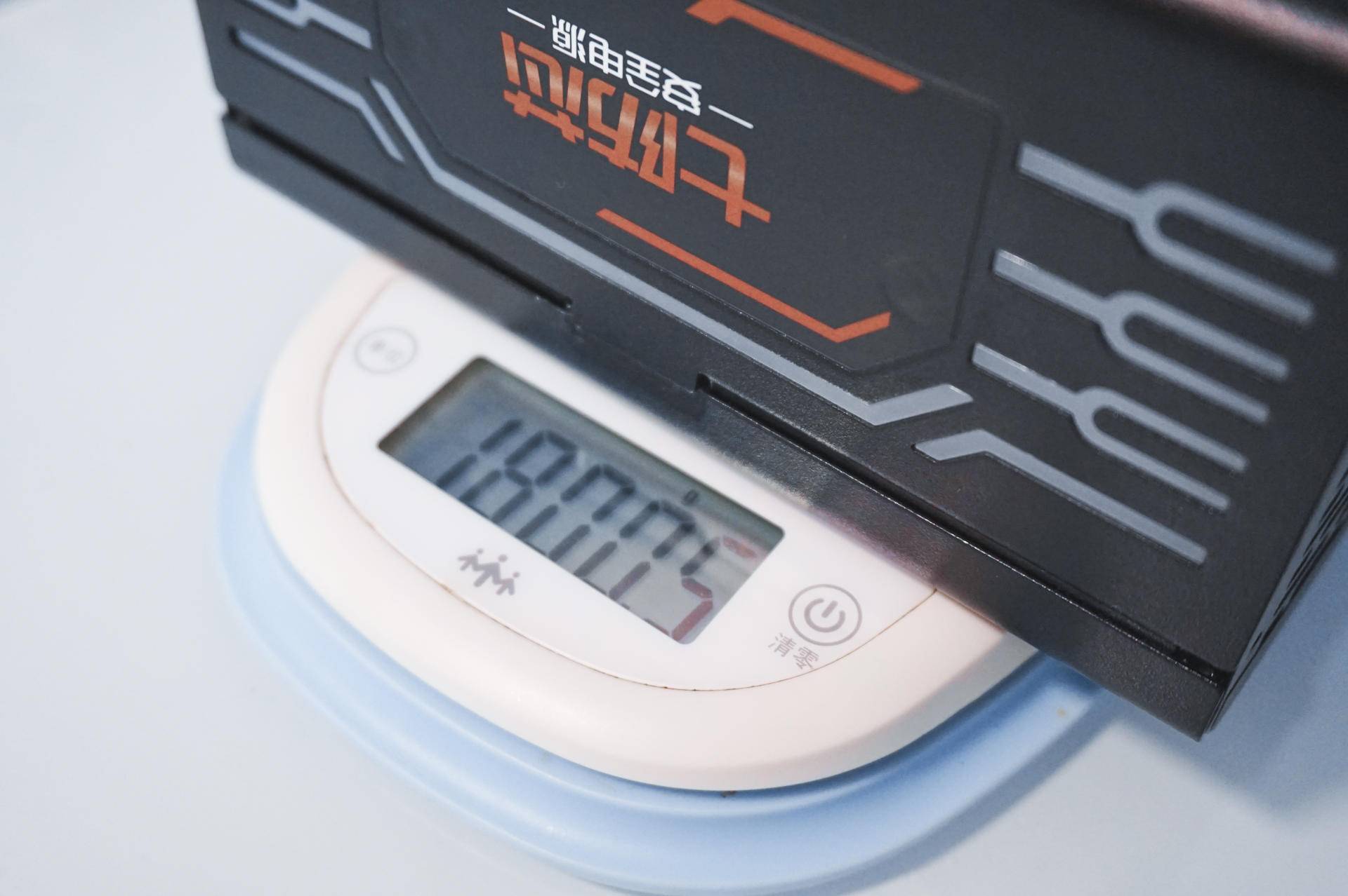 金牌全模组电源超频,超频三七防芯额定550w