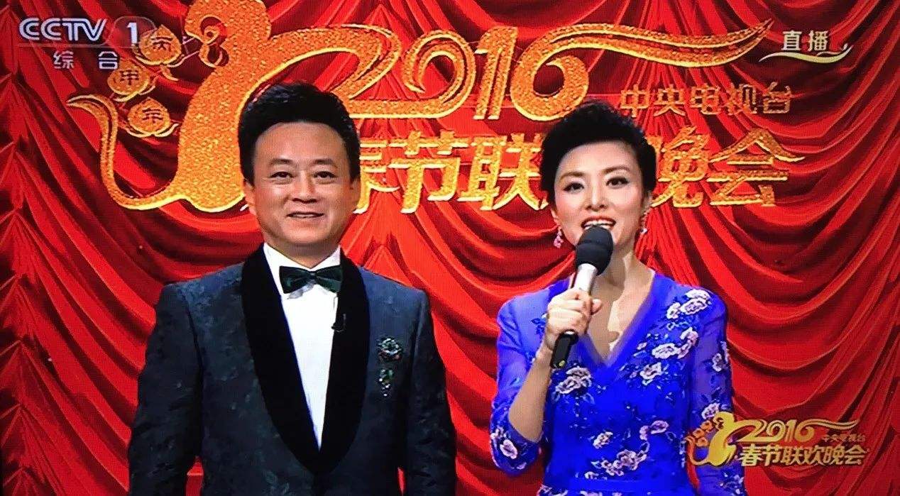 51岁周涛亮相湖南台给哪吒配音，17次主持春晚的她为何离开央视？