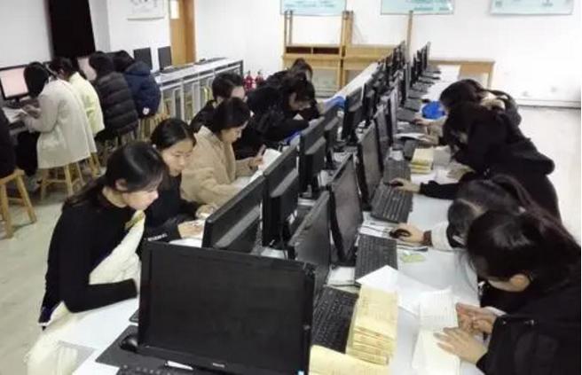 未来女生吃香的十大专业,未来女生最吃香的专业