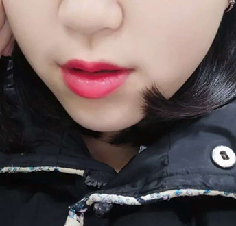 露华浓口红720试色,露华浓口红720和725